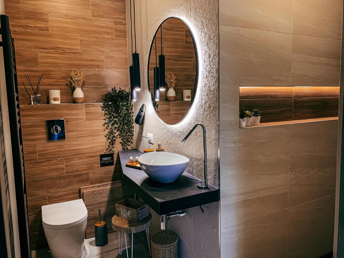 B&B Salus Civico 23 Reggio Emilia Ngoại thất bức ảnh