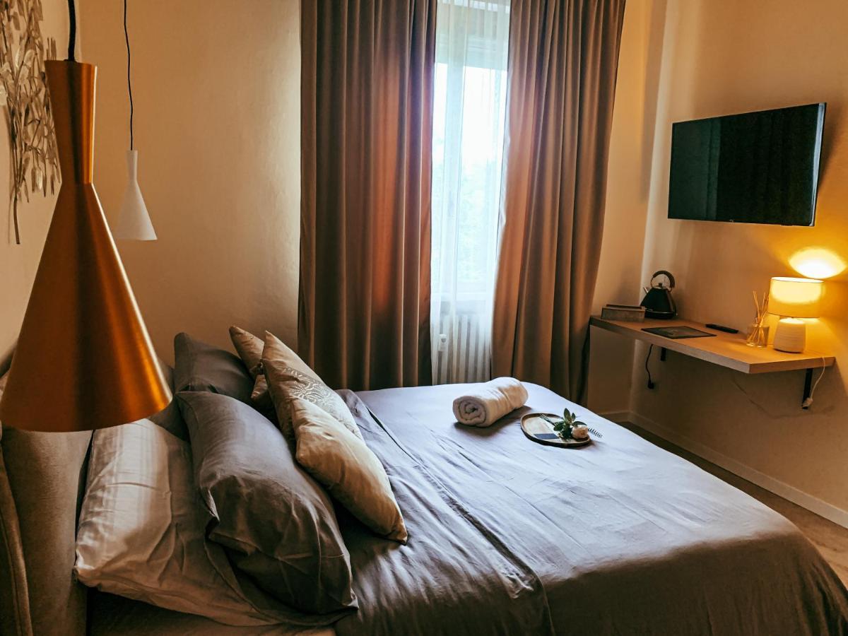 B&B Salus Civico 23 Reggio Emilia Ngoại thất bức ảnh